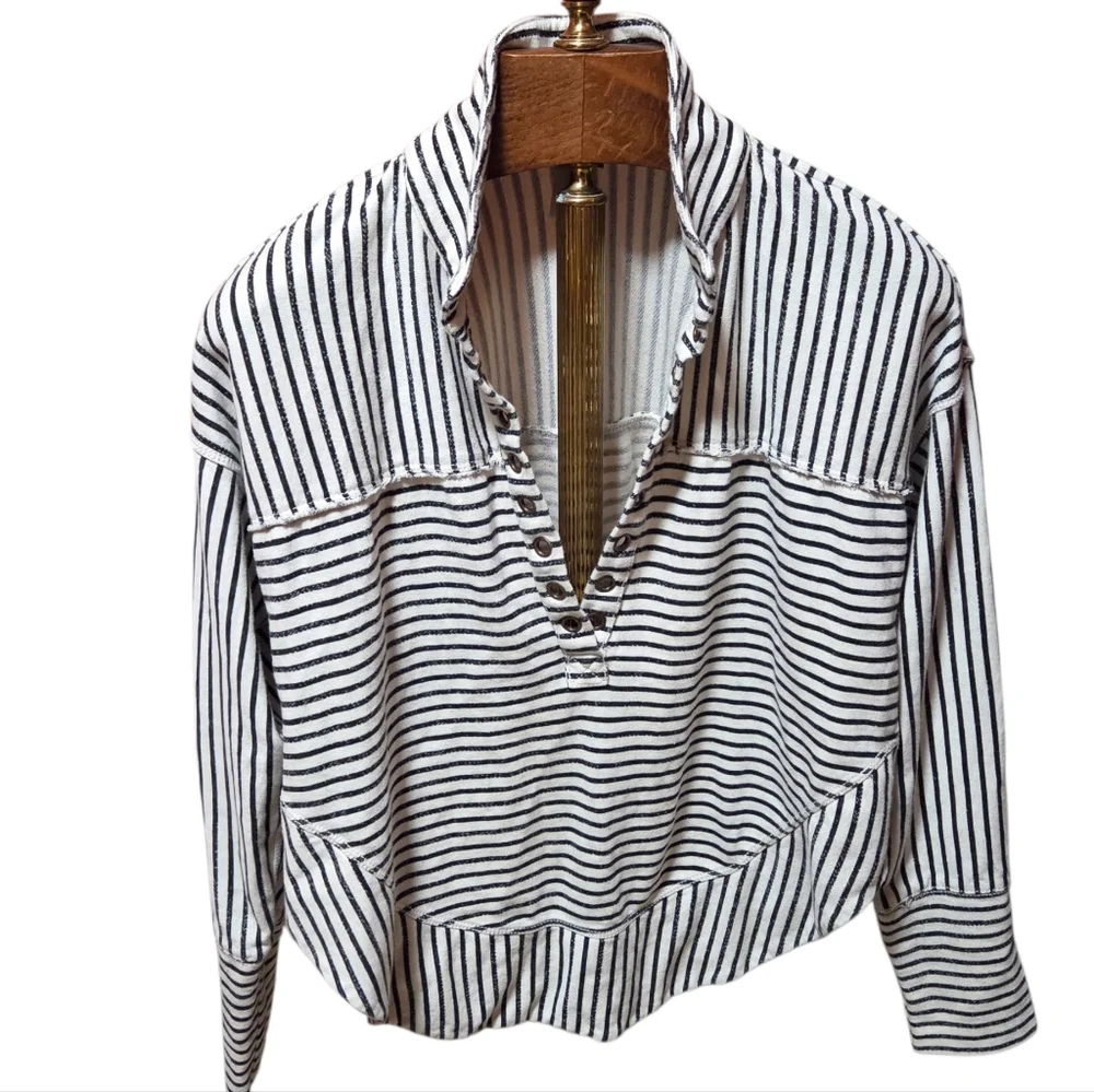 Anthropologie Pilcro Spliced Henley Top Black White Striped Size Small - Picture 2 of 8